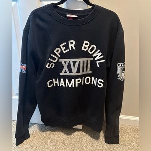Raiders crewneck